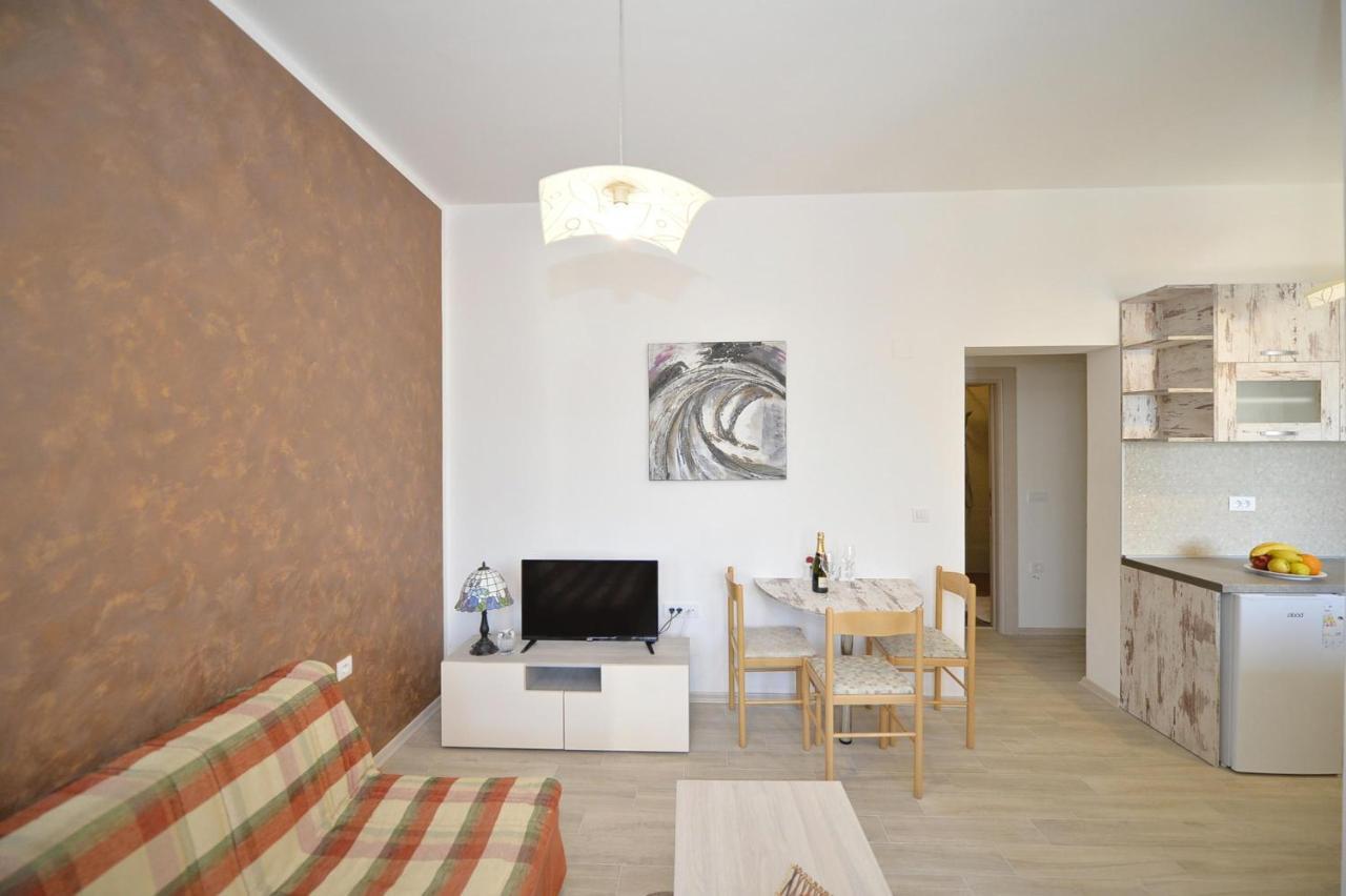 J & P Apartments Orahovac Kotor Exterior foto