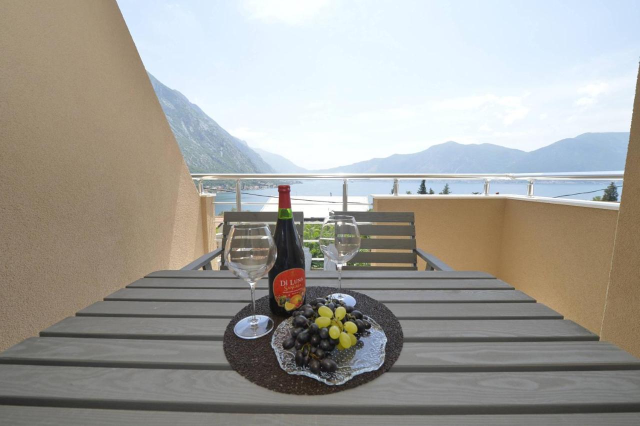 J & P Apartments Orahovac Kotor Exterior foto