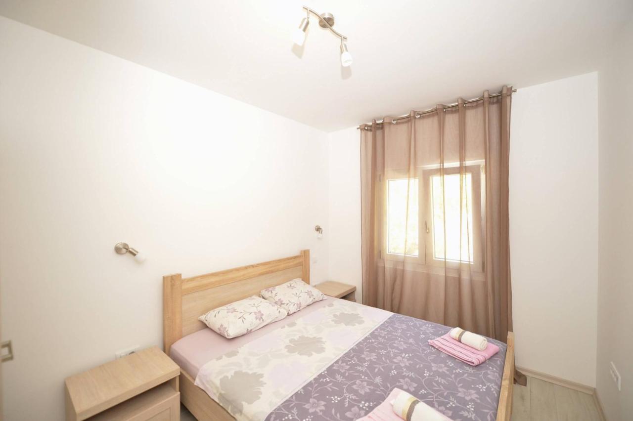 J & P Apartments Orahovac Kotor Exterior foto