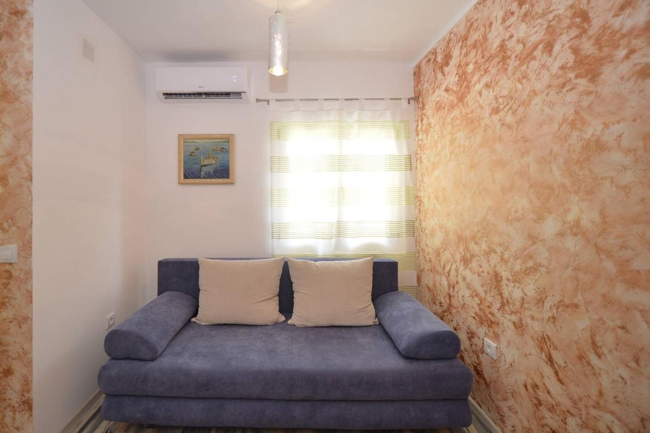 J & P Apartments Orahovac Kotor Exterior foto