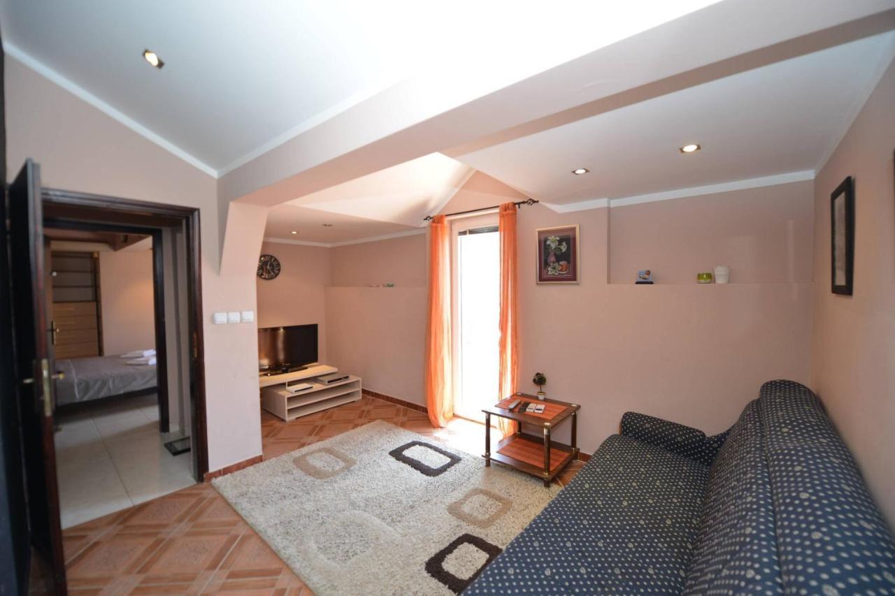 J & P Apartments Orahovac Kotor Exterior foto