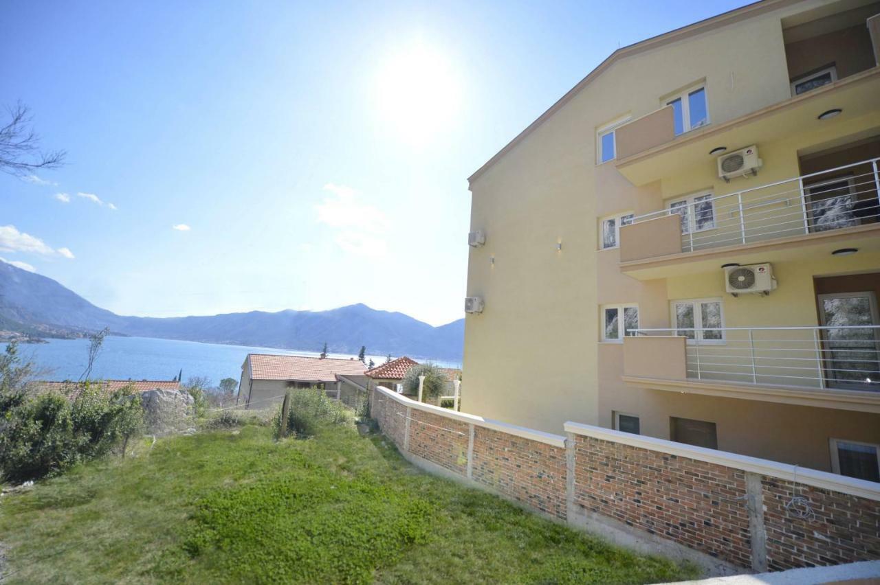 J & P Apartments Orahovac Kotor Exterior foto